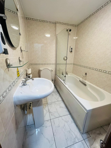 Bathroom 4, George And Dragon Place., Cheshire West and Chester