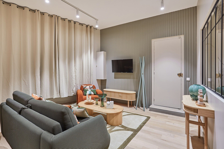 Living area 5, Superb Apartment 2 Bedrooms Center of Paris, Paris