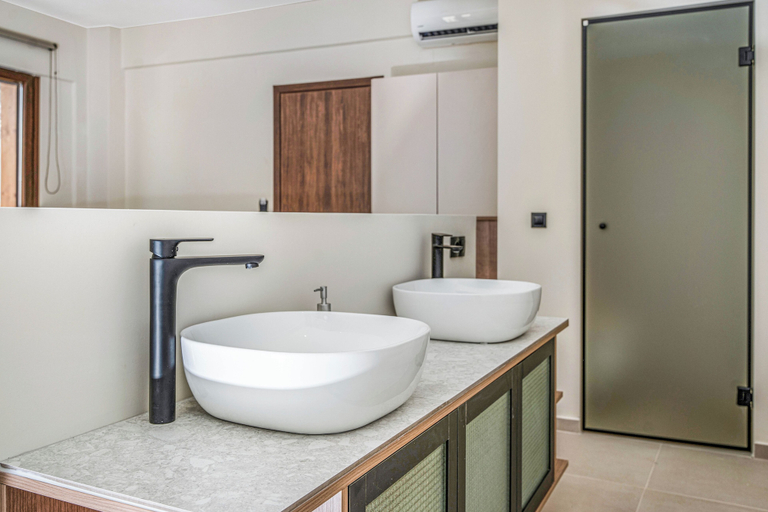 Bathroom 5, Achatis Suites, Crete