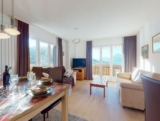 Interior detail 4, Apartment With Functional Space, Sion