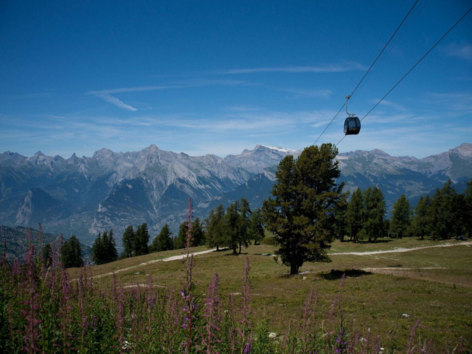 View from property 3, Elegant Apartment With Patio in Hills, Sion