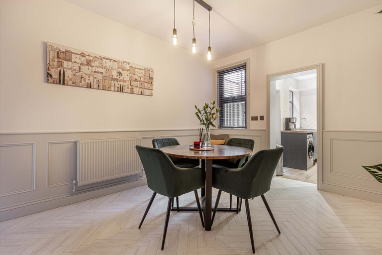 Room 5, Host Stay Barton Road House, Herefordshire