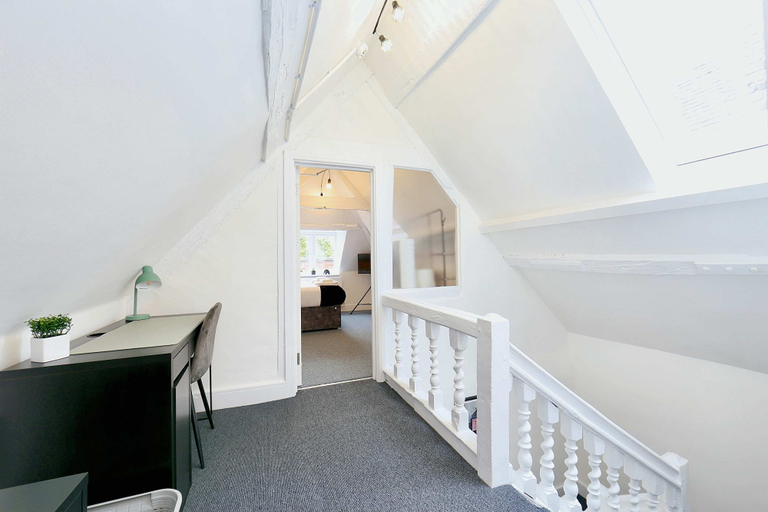 Room 3, Host Stay Broad Street, Worcestershire