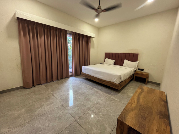 Bedroom 3, Sarvaswa Resort - Raipur, Raipur