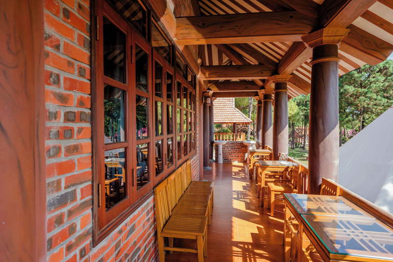 Food & Drinks 5, Bai Tu Long Mountain Resort, Vân Đồn