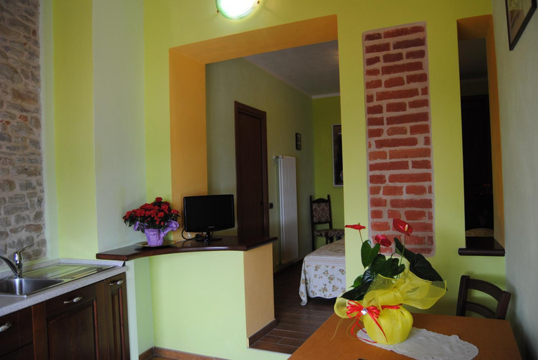 Dining Room 15