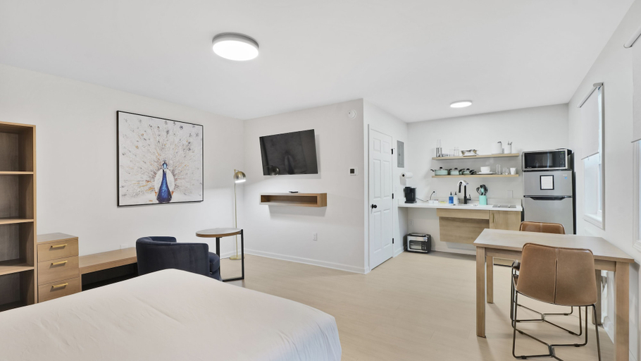 Bedroom 3, Redamo Suites, Jefferson