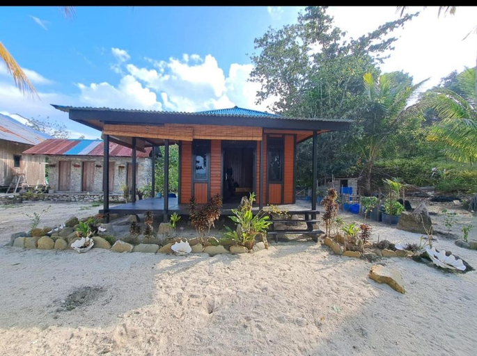 Exterior & Views 1, Misool Dayef Homestay