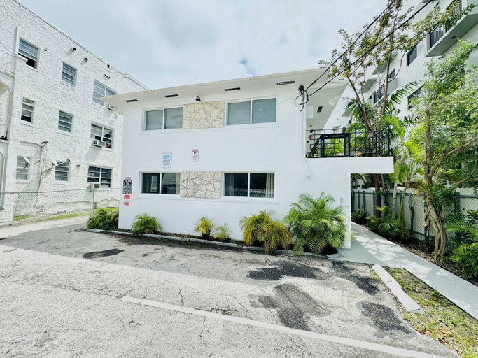 Room 3, Enjoy Miami Top Location Free Parking Book Now, Miami-Dade