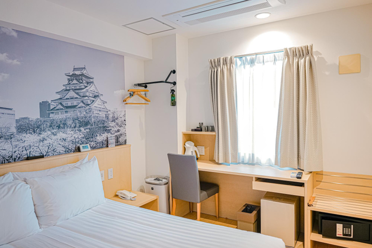 Bedroom 13