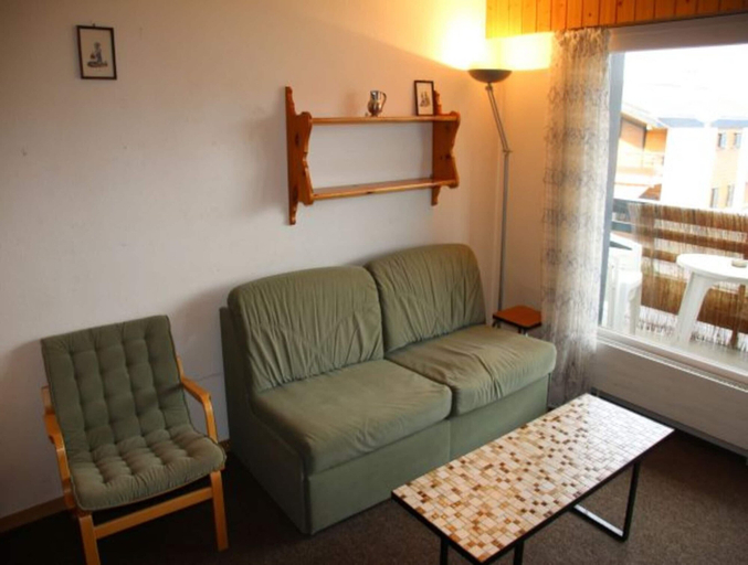 Living room 3, Scenic Mountain View Apartment, Sion