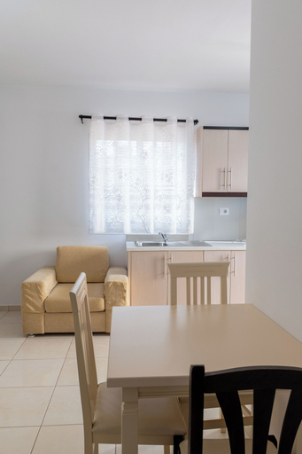 Others 5, Aktea Apartments, Sarandës