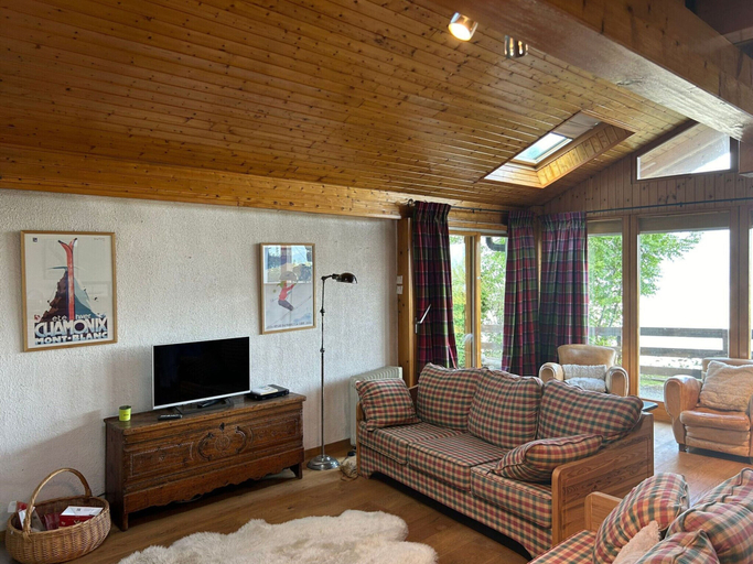 Living area 2, Chalet With Mesmerizing Mountain View, Sion