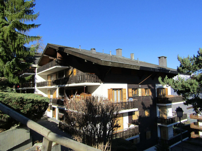 Primary image
