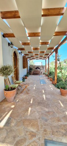 Others 5, To Pefko - Mezzanines -, Kaş