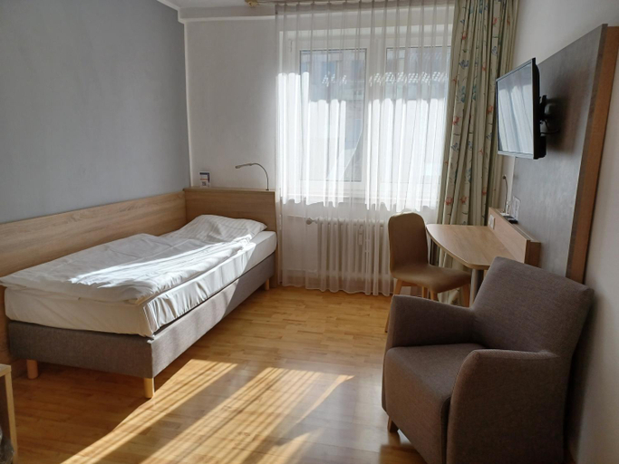 Bedroom 8