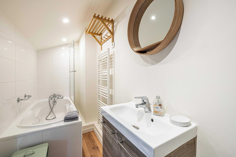 Bathroom 3, Charming apartment heart of Suquet, Alpes-Maritimes