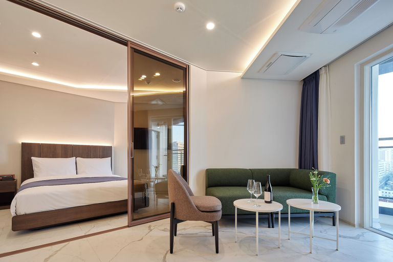 Bedroom 3, HOTEL THE BOTANIK SEWOON MYEONGDONG, Jung