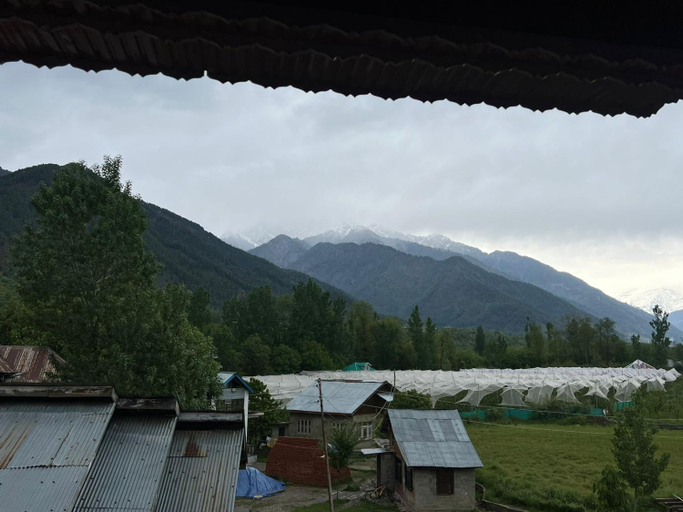 Others 4, Mountain Orchard Retreat Pahalgam, Anantnag