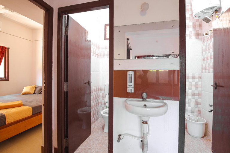 Bathroom 9