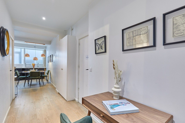 Dining 2, Charming Apartment Invalides Eiffel Tower, Paris