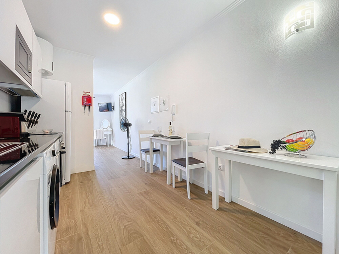 Room 2, Sweet Home Madeira E by Atlantic Holiday, Funchal