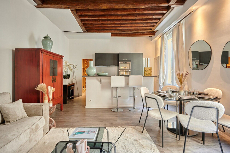 Living area 5, Superb Parisian Apartment Center of Paris, Paris