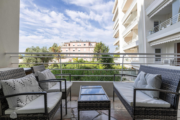Balcony 5, Welcoming Apartment - 1bd/4p - Croisette, Alpes-Maritimes