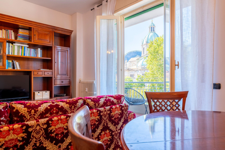 Room 3, Spring Apartment by Wonderful Italy, Como