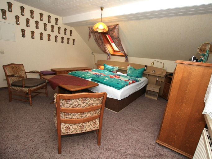 Room 5, Dachgeschosswohnung fur 2 Personen in Altenberg, Sächsische Schweiz-Osterzgebirge