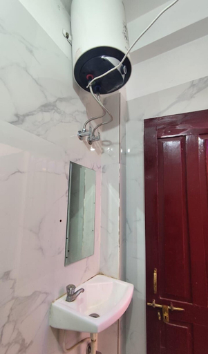 Bathroom 4, Hotel Nandini, Varanasi