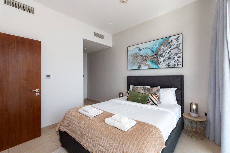 Room 5, Sleek 1BR at Dubai Marina w Balcony, Dubai