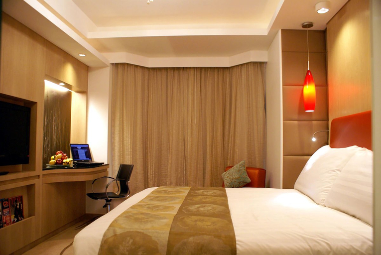 Bedroom 3, Stanford Hillview Hotel, Kowloon