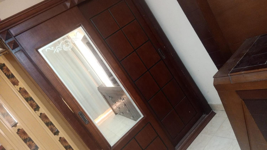 Others 4, Egyptian room in zahra el maadi, Al-Basatin
