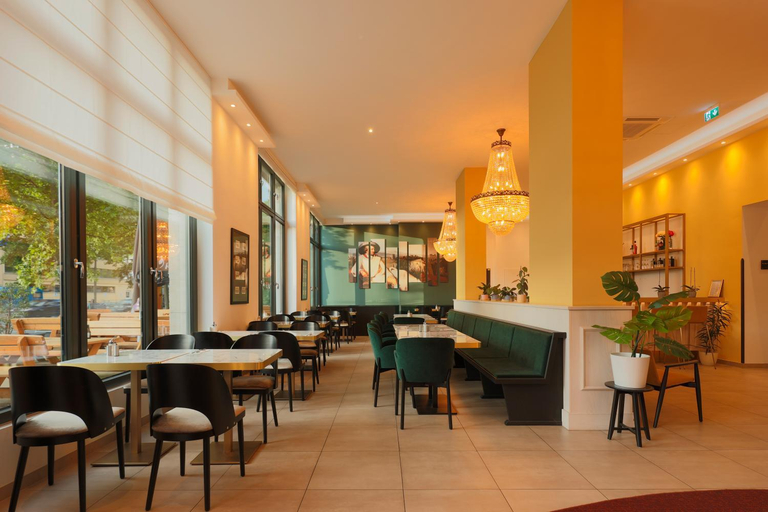 Restaurant 13
