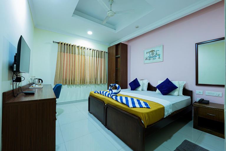 Bedroom 4, MADRAS INN - ALWARPET, Chennai