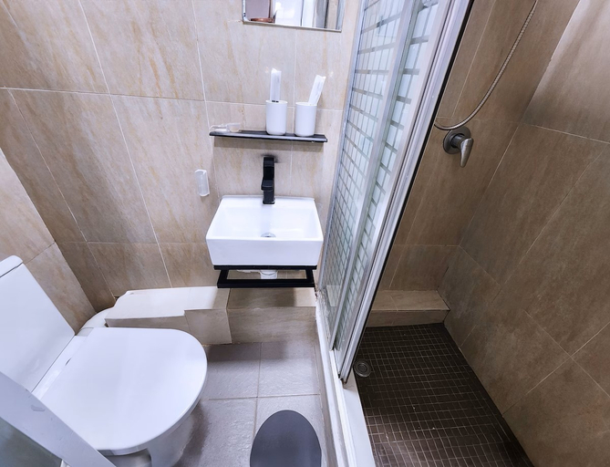Bathroom 4