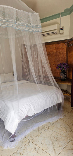 Bedroom 14