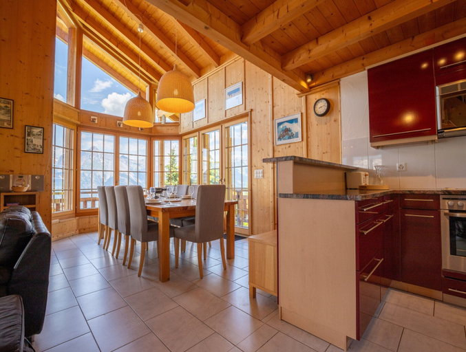 Dining 3, Christoph Standing & Calm Chalet 10 Pers, Conthey