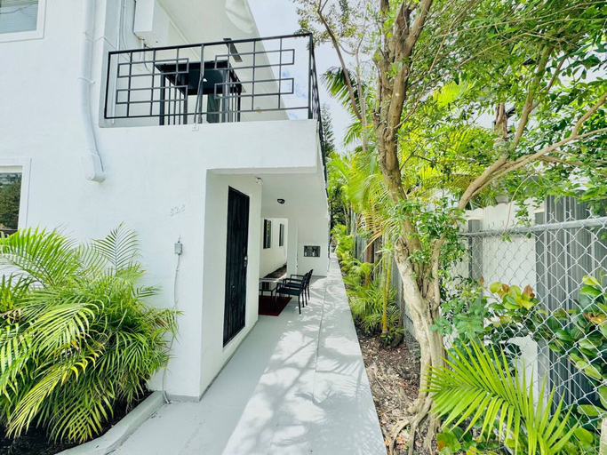 Room 5, Enjoy Miami Top Location Free Parking Book Now, Miami-Dade