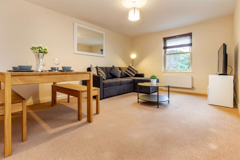 Room 4, Host Stay Hillbrook House Apartment, Worcestershire