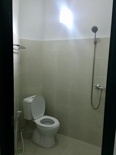 Bathroom 5, Blisfull Guest House, Badung