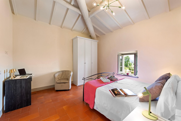 Room 3, Amazing Panoramic Villa La Poggiola, Arezzo