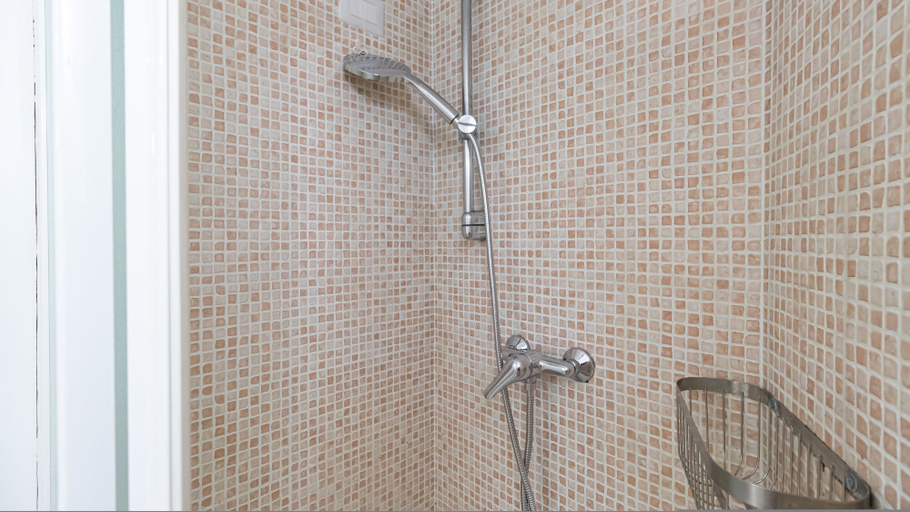 Bathroom 2, Italianway - Isonzo 24, Milano