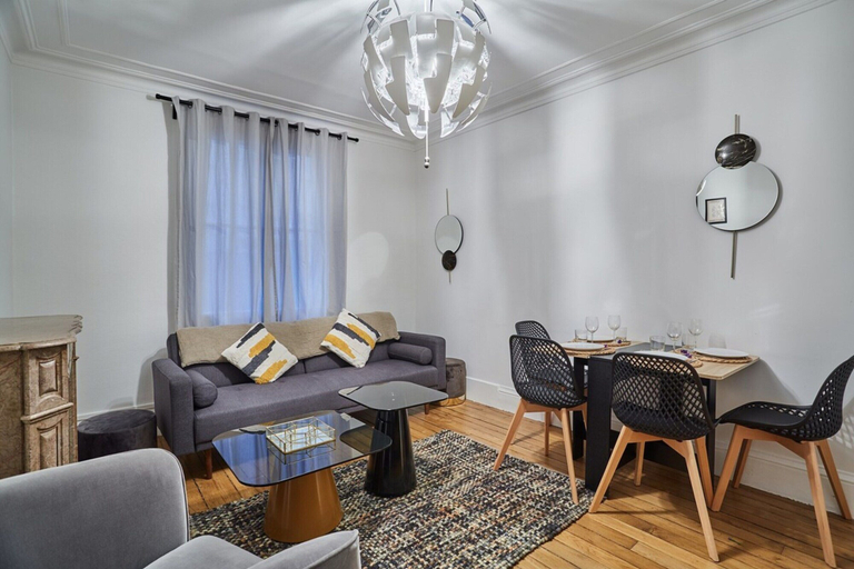 Living area 2, Very Charming Apartment Center of Paris Le Marais, Paris