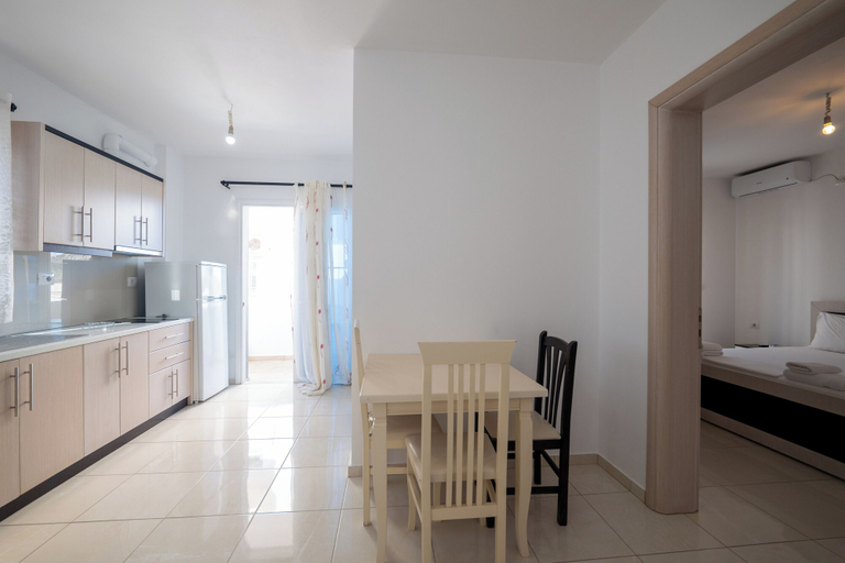 Others 5, Aktea Apartments, Sarandës