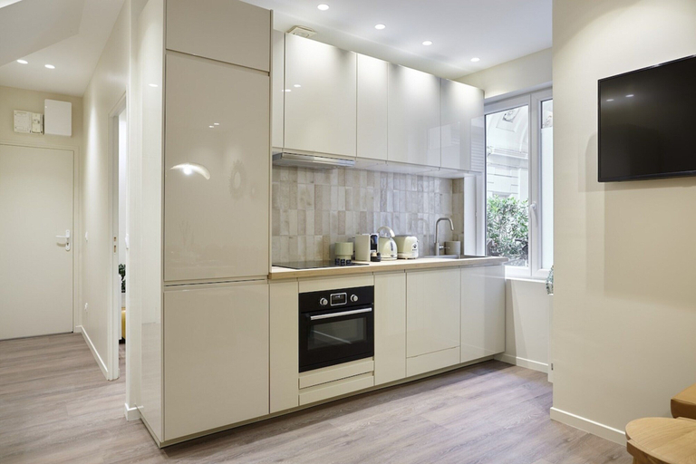 Private kitchen 5, Sublime and new Apartment Le Marais/ Beaubourg, Paris