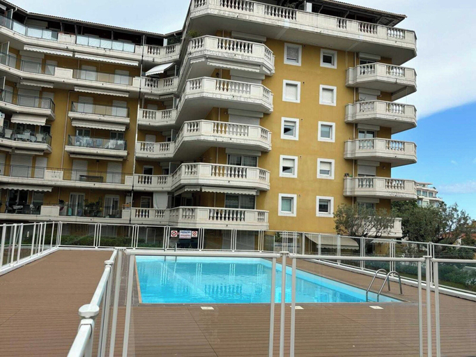 Pool 2, Charming Studio With Balcony & Pool -heart of Nice, Alpes-Maritimes