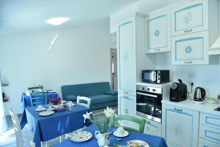 Others 5, Rosa dei Venti ROOMS, Oristano