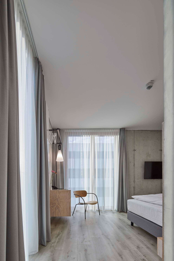 Bedroom 3, Flowers Hotel Essen, Essen